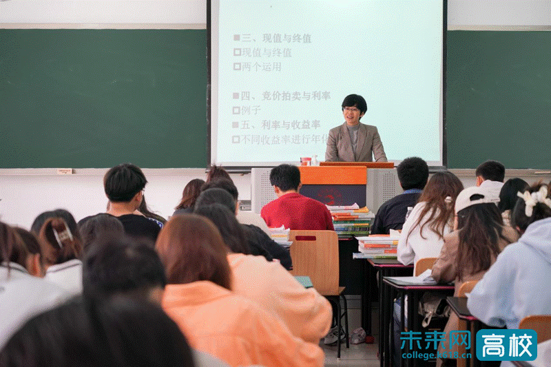 「民师匠心」按摩视频
曾红艳:不忘初心做合格的人民教师